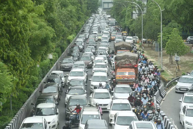Noida traffic