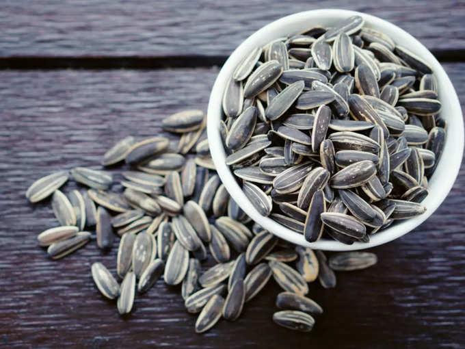 ​எடையை குறைக்க உதவி செய்யும் சூரிய காந்தி விதை (sunflower seeds for weight loss)