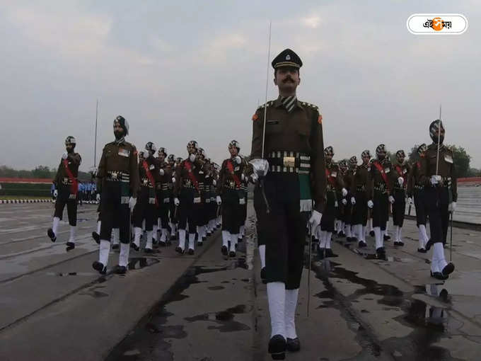 বাস্তিল দিবসে ভারতীয় সেনা 