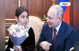 Putin Meets Young Girl: বস পুতিনকে বশ করল আট বছরের কিশোরী, আবদার মেটাতে বরাদ্দ ৪৫০ কোটি!