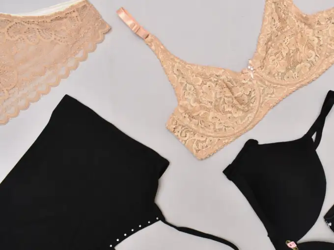 बुरी फिटिंग के अंडर गार्मेंट्स