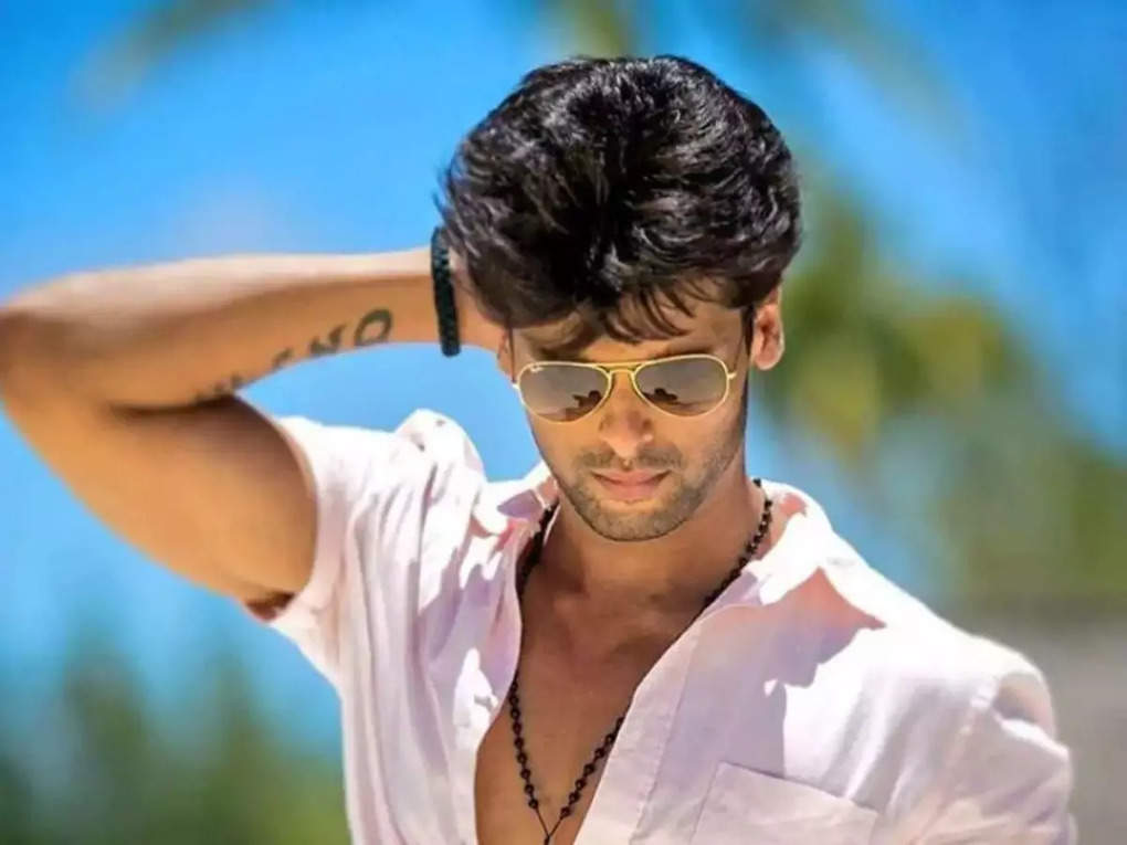 kushal tandon pic