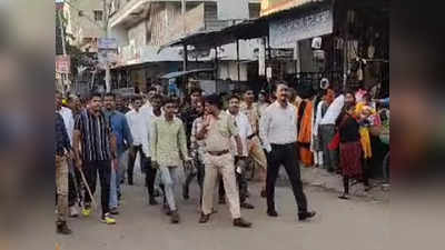Pune : पिंपरीत पोलिसांनी कोयता गँगला घडवली अद्दल, चिखलीत गावगुंडांची रस्त्यावरून धिंड