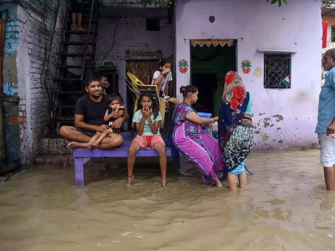 तेजी से चल रहा राहत और बचाव कार्य