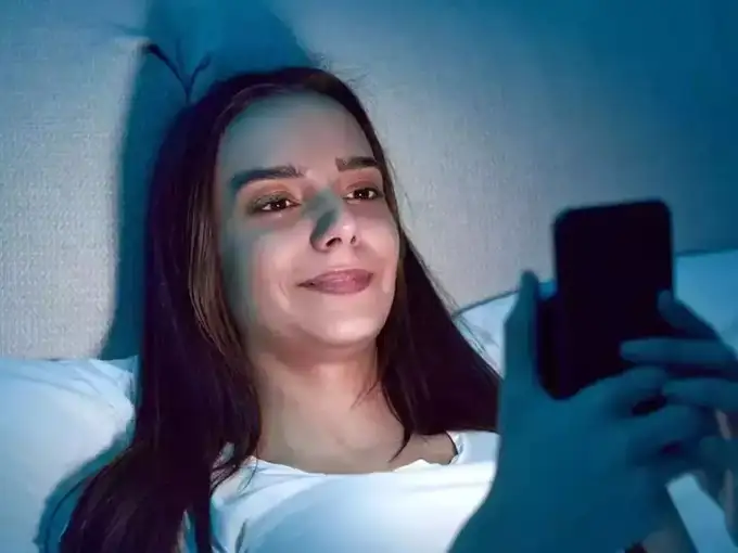 नाईट लाईट ऑन करा