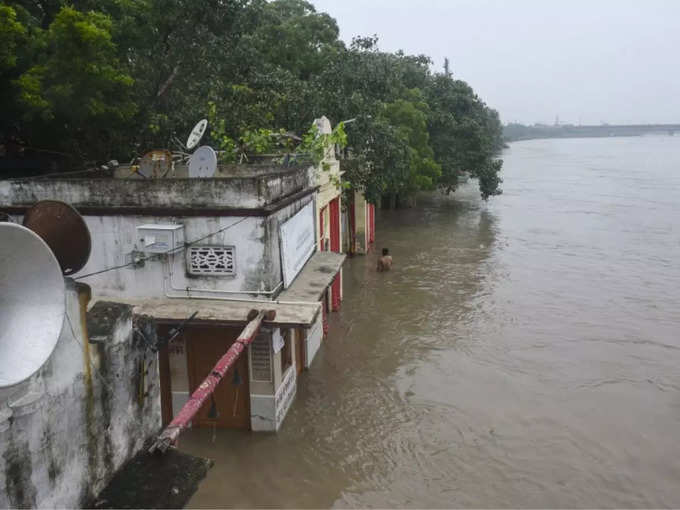 ​ यमुना बाजारा एरिया की तस्वीर देखिए 