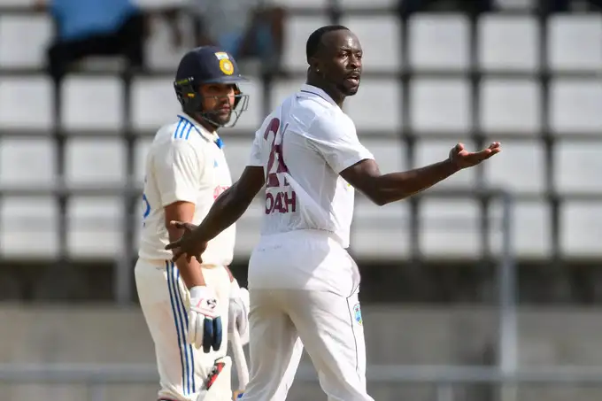 सामान्य रही वेस्टइंडीज की गेंदबाजी