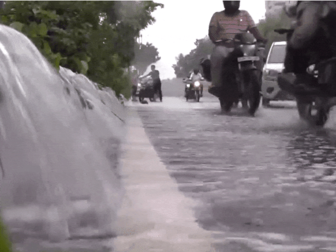 Delhi Flood: दिल्ली सचिवालय तक में भरा पानी