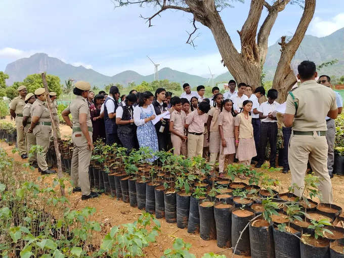 ​மரக்கன்றுகள் தயார்