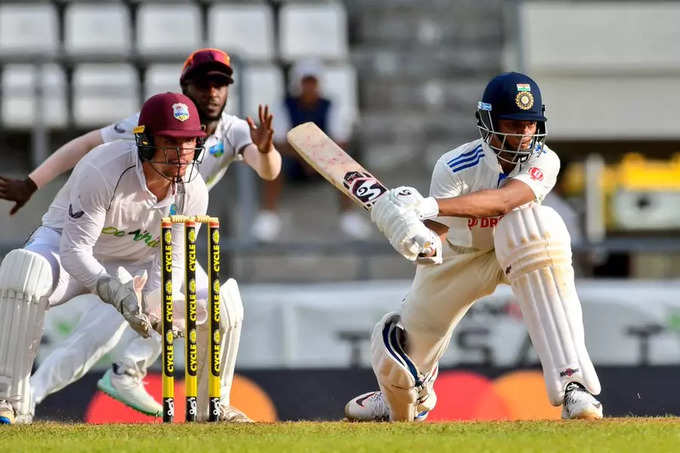 यशस्वी जायसवाल भारत से बाहर अपने डेब्यू टेस्ट पर शतक लगाने वाले बने पहले ओपनर