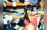 Rihanna Baby Bump: डिलीवरी से पहले रिहाना ने बिकीनी में कराया फोटोशूट, बेबी बम्प वाली तस्वीरें इंटरनेट पर छा गईं