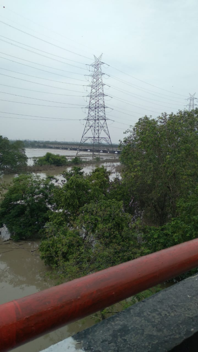 गीता कॉलोनी ब्रिज भी खुला