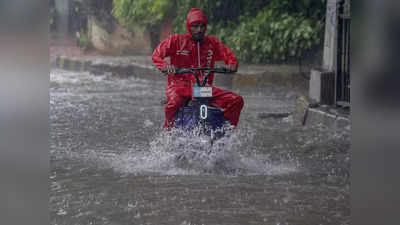 तेज बारिश के बाद एक बार फिर दहशत में दिल्ली, बढ़ सकता है यमुना का जलस्तर दोबारा
