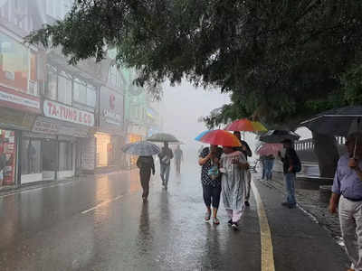 Himachal Rain: 10 जिलों में ऑरेंज अलर्ट, नदी-नालों से दूर रहने की सलाह... हिमाचल में अभी जारी रहेगा बारिश का दौर