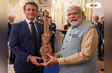 PM Modi Gifts for Macron: ফরাসি প্রেসিডেন্টকে চন্দনকাঠের সেতার উপহার, মোদী যেতেই তেরঙ্গা হল বুর্জ খলিফা!