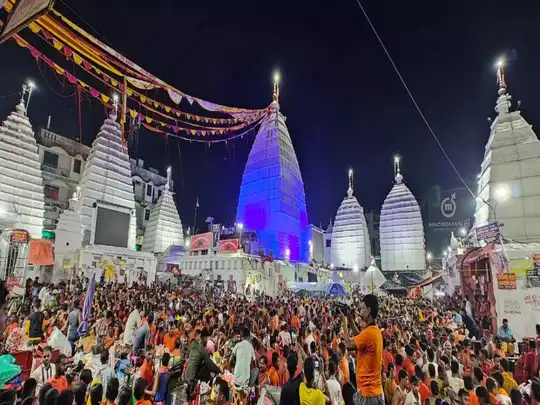 Shravani Mela: सावन की दूसरी सोमवारी पर बाबाधाम में उमड़े श्रद्धालु,  जलाभिषेक के लिए कतार नंदन पहाड़ तक पहुंची - shravani mela second monday of  sawan queue for jalabhishek in ...