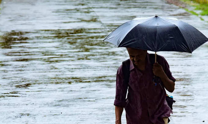 उत्तराखंड के लिए मौसम विभाग ने जारी किया रेड अलर्ट, कई रास्‍ते बंद