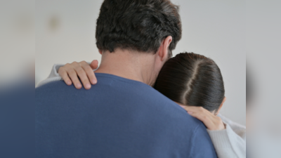 बात-बात पर रोती रहती है बीवी, ये 4 बातें बना देंगीं पति की जिंदगी आसान