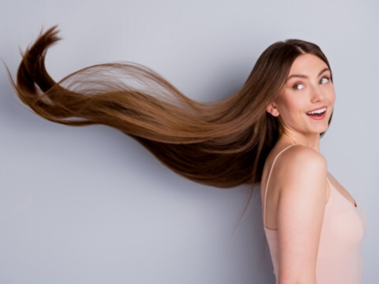 Hair Care: આ 8 વસ્તુઓને મિક્સ કરી ઘરે જ તૈયાર કરો Hair Growth Oil, 4થી 5 દિવસમાં મળશે રિઝલ્ટ; એક્સપર્ટની ટિપ્સ 