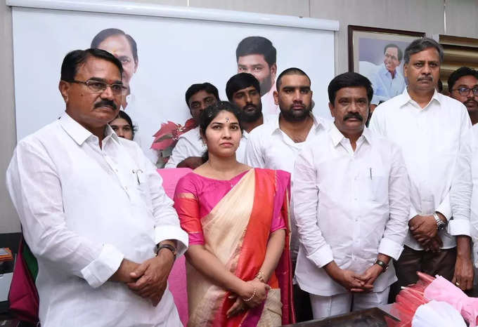 కీలక బాధ్యతలు చేపట్టిన గాయకుడు సాయిచంద్ భార్య రజిని