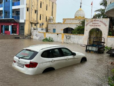 9 ઈંચ વરસાદ તૂટી પડતાં પાણી પાણી થયું દ્વારકા, બજારમાં જાણે નદીઓ વહી 
