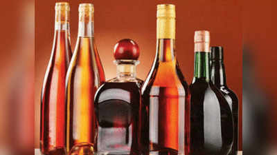 Agra News: हरियाणा से महंगी शराब लाकर आगरा में करता था तस्करी, आबकारी विभाग ने की कार्रवाई