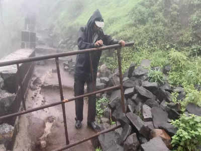 Rajgad Landslide : राजगडाच्या बालेकिल्ल्यावर दगड कोसळली, पर्यटकांसाठी मोठी अपडेट, प्रवेश बंद राहणार कारण..