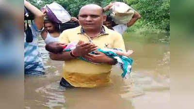 Ghaziabad Flood Photos: गाजियाबाद में हिंडन हुई विकराल, घरों को छोड़ रहे लोग, देखें तस्वीरें