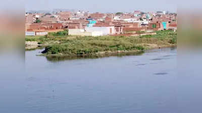 Hindon River: नोएडा में बाढ़ का अलर्ट, हिंडन नदी किनारे से 200 लोगों को रेस्क्यू किया गया