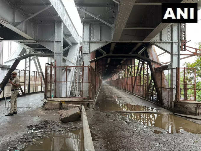 ​कई इलाकों में घुसा पानी, पुराना लोहा पुल बंद