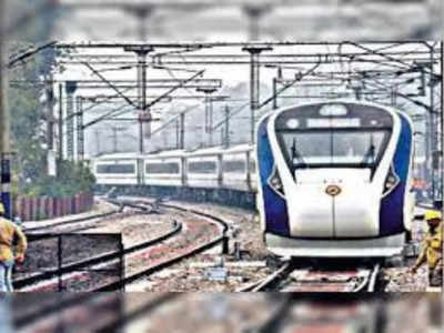 मुंबईकरों को फिलहाल नहीं मिलेगी नई एसी लोकल, 238 वंदे भारत मेट्रो की मंजूरी के बावजूद क्यों टला प्लान, समझिए