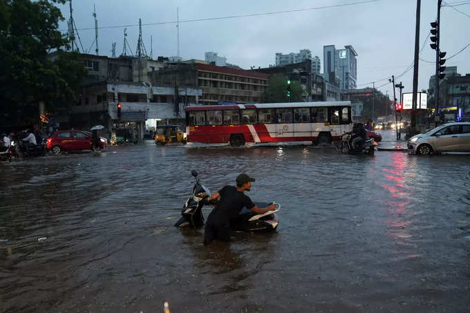 IMD ने जारी किया इन राज्‍यों में भारी बारिश का अलर्ट