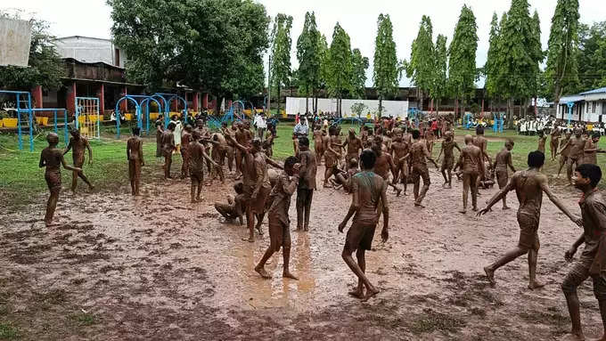 ​उत्तर विद्यालय में हुआ महोत्सव​