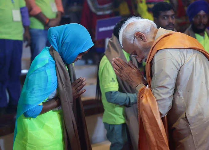 PM Modi: అద్భుత భవనం.. కార్మికులకు వందనం