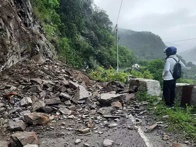 गंगोत्री-यमुनोत्री हाइवे भी बंद