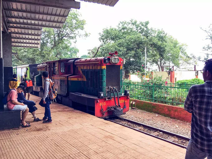 ​<strong>माथेरान टॉय ट्रेन - Matheran Toy Train</strong>​