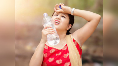 जास्त पाणी प्यायल्यामुळे महिला चक्क रुग्णालयात दाखल, जाणून घ्या एका दिवसात किती पाणी प्यावे?