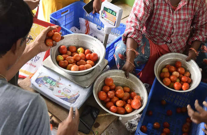 300 रुपये प्रति किलो तक जा सकता है टमाटर!