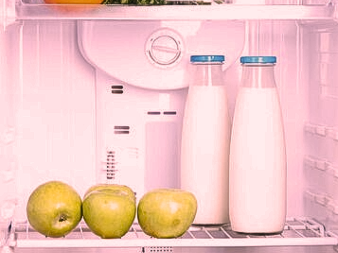 फ्रिज में दूध को कैसे स्टोर करना चाहिए<strong></strong>