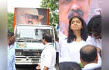 Nitin Desai Funeral: नितिन देसाई के अंतिम यात्रा पर फफक पड़े घरवाले, हर आंख में नजर आया आंसुओं का सैलाब
