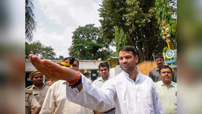 Bihar Politics: मैं रोज पूजा करता हूं, मुझसे बड़ा बाबा कोई नहीं, तेज प्रताप ने बीजेपी को लेकर की भविष्यवाणी