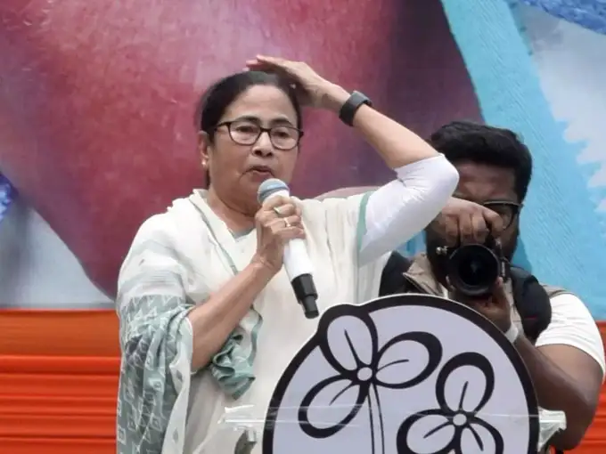 बीजेपी से ज्यादा झटका तो ममता बनर्जी को!