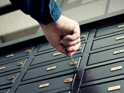 Bank Locker: लॉकरची चावी हरवली तर काय? डुप्लिकेट चावी मिळणार की लॉकर तोडावे लागेल?
