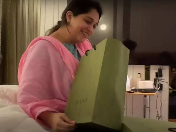 dipika kakar bgifts