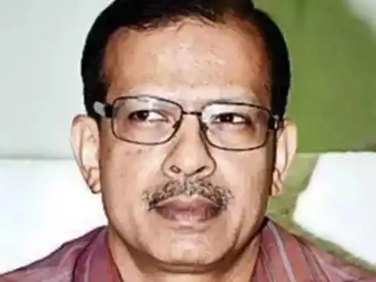 KK Pathak Profile: नेता हों या मंत्री, भिड़ते रहे हैं केके पाठक, जानिए फिर  क्यों विवादों में हैं ये दिग्गज IAS - ias kk pathak profile know all about  keshav kumar pathak