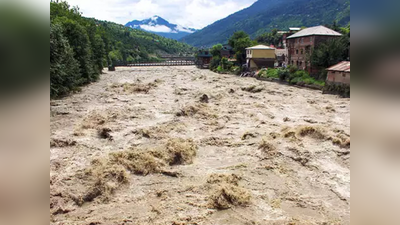 Uttarakhand Weather News: देहरादून, टिहरी और पौड़ी गढ़वाल में भारी बारिश का रेड अलर्ट, जानिए मौसम की बड़ी अपडेट