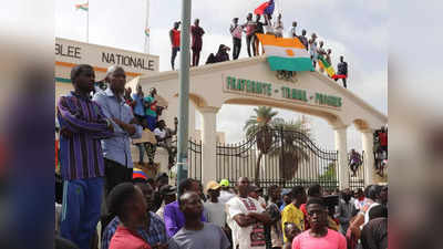Indian in Niger : नाइजर तुरंत छोड़े भारतीय... विदेश मंत्रालय की नागरिकों से अपील, तख्तापलट के बाद हालात तनावपूर्ण