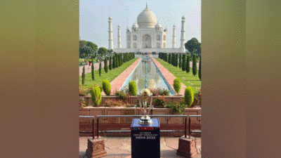 Agra News: ताजमहल पहुंची ICC World Cup 2023 की ट्रॉफी, प्रोमो के लिए एक घंटे तक चली शूटिंग