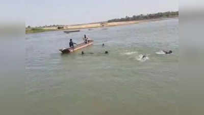 Omkareshwar News: खंडवा के नर्मदा नदी में डूब रही थी नाव, SDRF की टीम ने किया बड़ा रेस्क्यू
