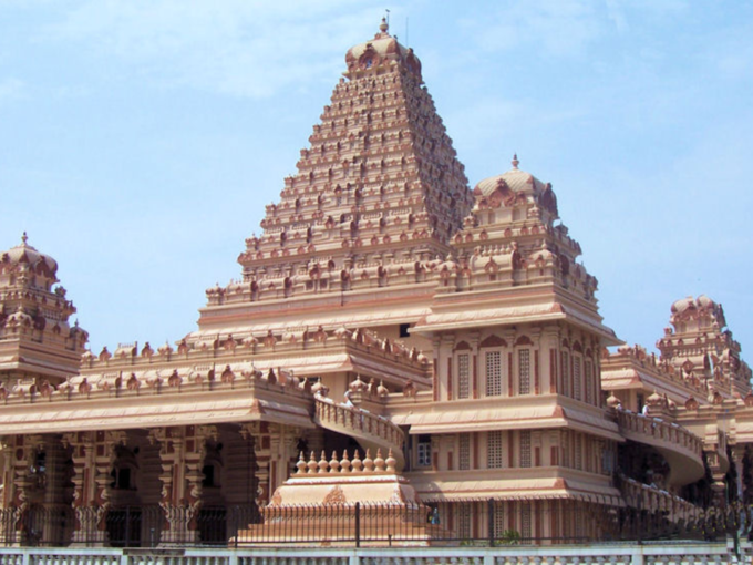 ​ಚತ್ತರ್‌ಪುರ ದೇವಾಲಯ​